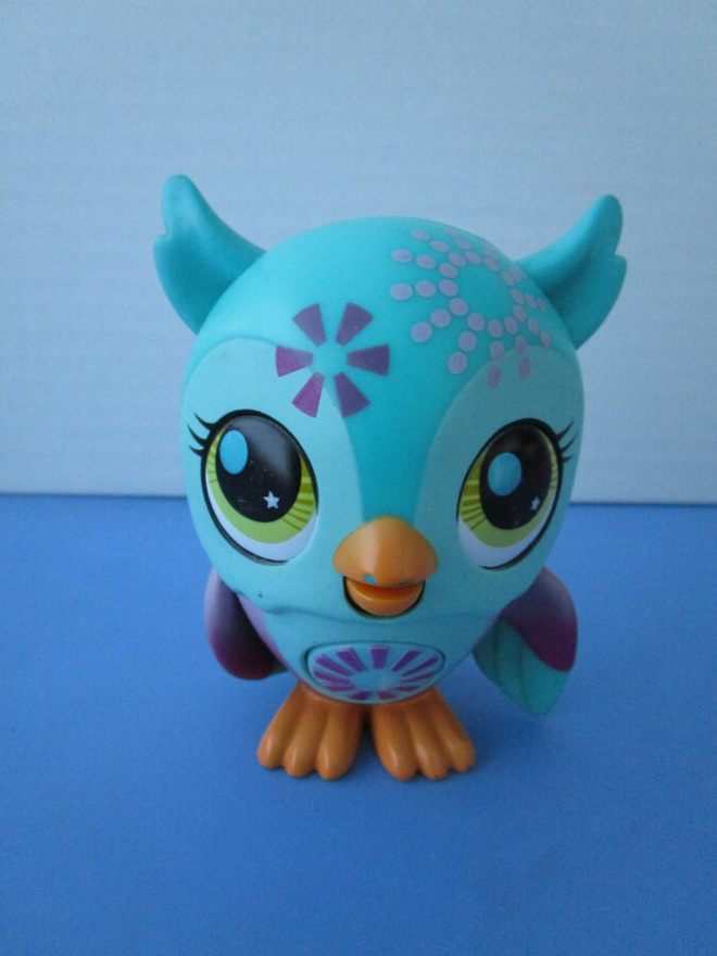 Iso Littlest Pet Shop figuuri, laulava pöllö