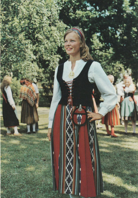 KANSALLISPUKUJA - JURVAN PUKU