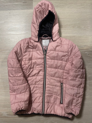Lindex tyttöjen kevyt toppatakki koossa 140cm