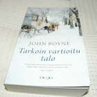 John Boyne Tarkoin vartioitu talo -pok - pikkukuva 1