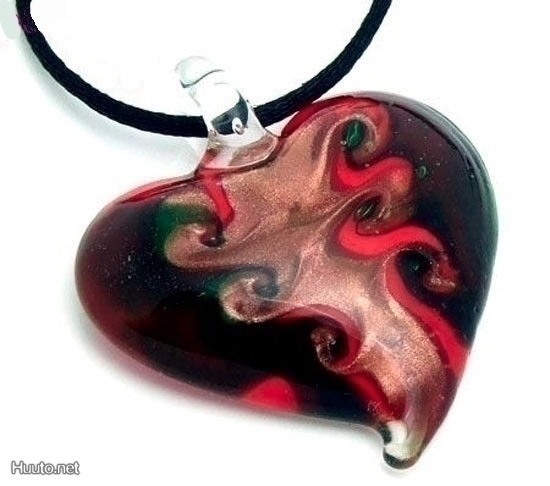 1086 .. Murano Lampwork Taidelasi Sydän .. Kaulakoru