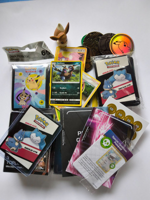 POKEMON kortteja ym. pokemon aiheista tavaraa