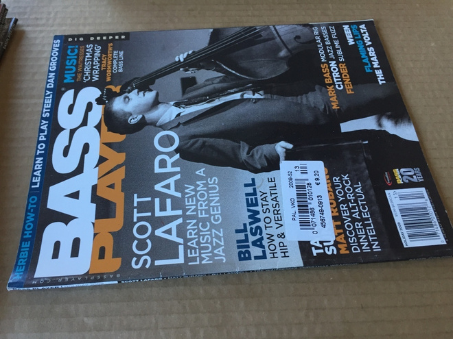 BASS PLAYER MAGAZINE HOLIDAY 2009 HYVÄ