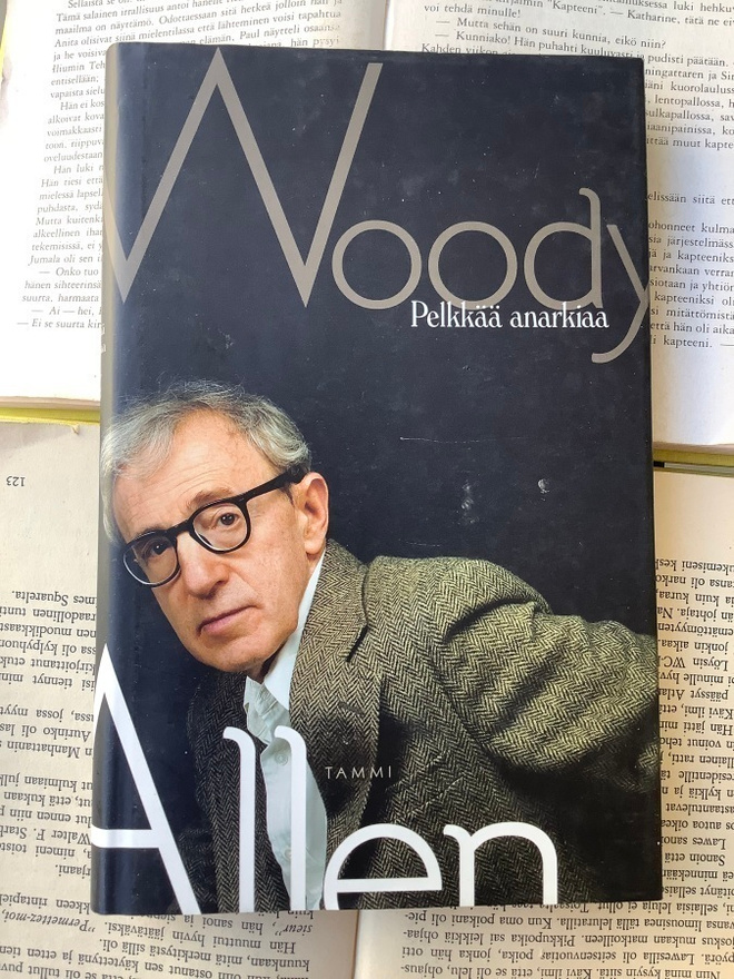 Woody Allen - Pelkkää anarkiaa (sid.)