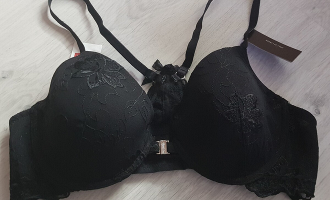 Ella M edestä suljettavat push up Rintaliivit - koko 80C