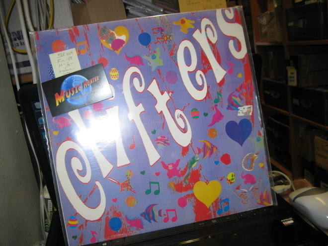 CLIFTERS - KUNINGATAR LP FIN-88 + SANALIITE M-/M- (+)