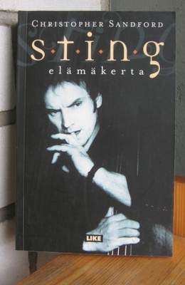Christopher Sandford: Sting - elämäkerta, Like 2001. 426 s.