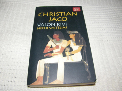 Christian Jacq Valon kivi Nefer Vaitelias  -pok
