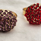 Adjustable Rhinestone Cocktail Ring – Red or Purple - pikkukuva 1