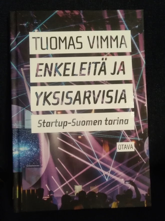 Tuomas Vimma: Enkeleitä ja yksisarvisia
