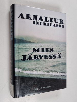 Arnaldur Indridason : Mies järvessä