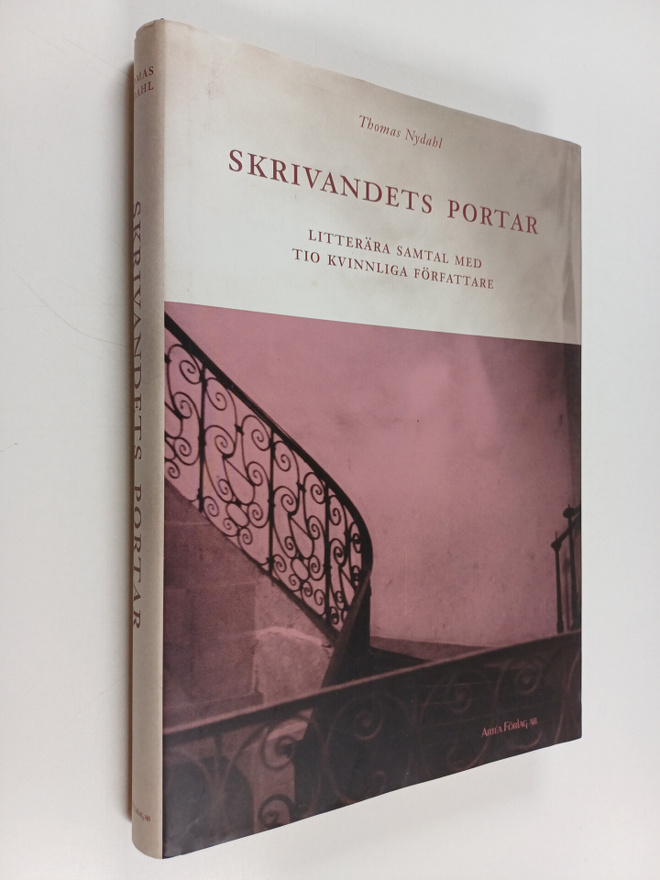 Thomas Nydahl : Skrivandets portar : litterära samtal med...
