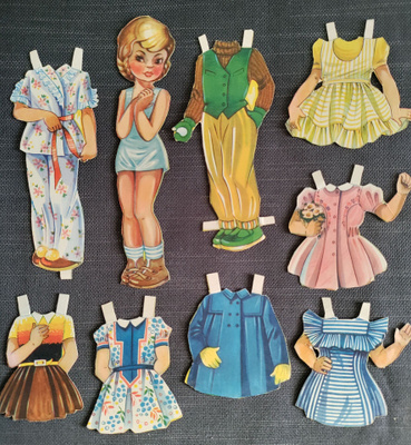 Paperinukke tyttö 1950-luku