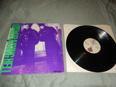 Run D.M.C - Raising hell vinyyli