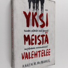 Karen M. McManus : Yksi meistä valehtelee - pikkukuva 1