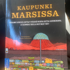 Kaupunki Marsissa - Kelly ja Zach Weinersmith - pikkukuva 1