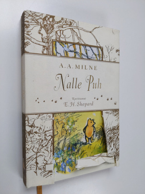 A. A. Milne : Nalle Puh : 80-vuotisjuhlakirja
