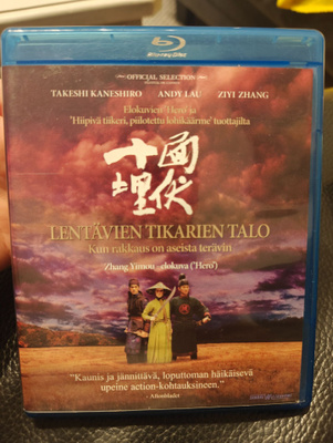 Lentävien Tikarien Talo (2004) Blu-ray Suomijulkaisu