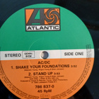 AC/DC : Shake Your Foundations. 12" Maxi. - pikkukuva 3