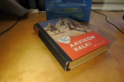 Karl May: Aavikon halki, sidottu, hyvä