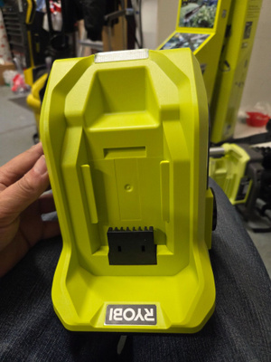 Ryobi invertteri