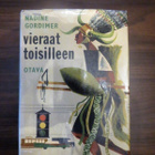 Nadine Gordimer: Vieraat toisilleen - pikkukuva 1