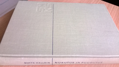 Mats Halldin: Nukutus ja Puudustus