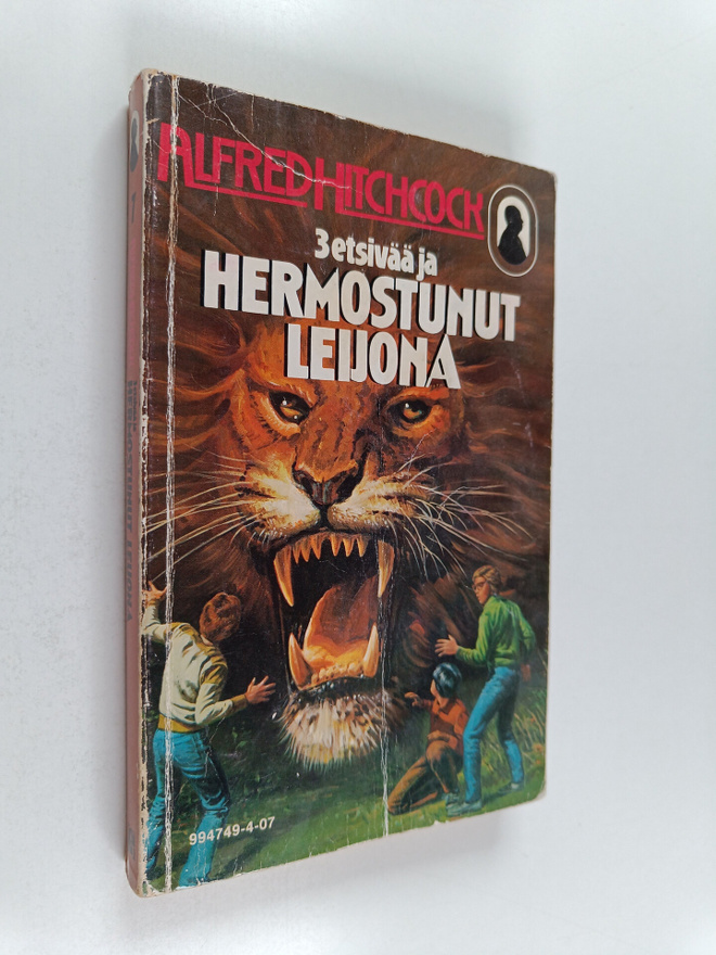 Robert Arthur : 3 etsivää ja hermostunut leijona