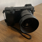 Sony a6400 järjestelmäkamera + Sigma 30mm objektiivi - pikkukuva 1