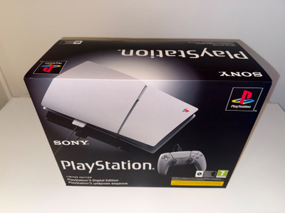 Playstation 5 Limited 30th Anniversary Edition NiB