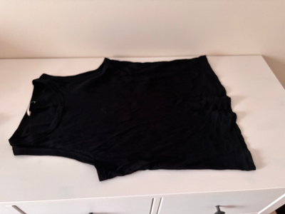 Lindex musta toppi XL