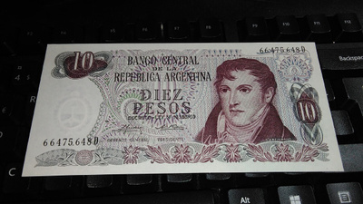 Argentiina 10 Pesos 1974-75 P295 UNC