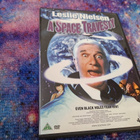 A Space Travesty (Leslie Nielsen) (DVD) - pikkukuva 1