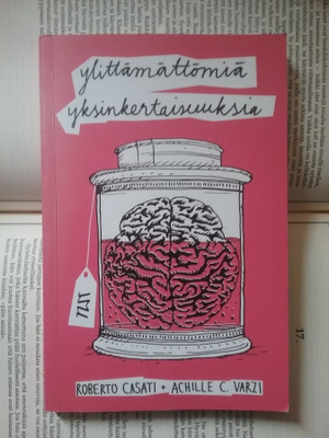 Casati, Varzi - Ylittämättömiä yksinkertaisuuksia (nid.)