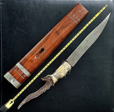 sarvikahvainen puukko