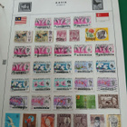 Koko maailma postimerkkikansio n. 1974 - pikkukuva 2