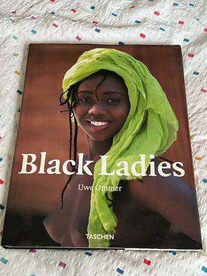 UWE OMMER: BLACK LADIES