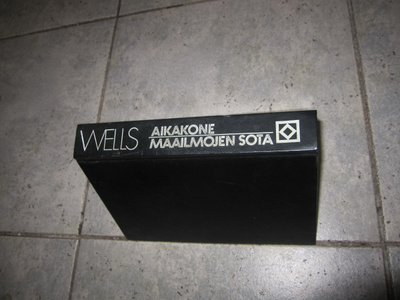 H.G.WELLS : AIKAKONEN - MAAILMOJEN SOTA