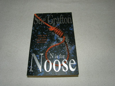 Sue Grafton N is for Noose   -pok
