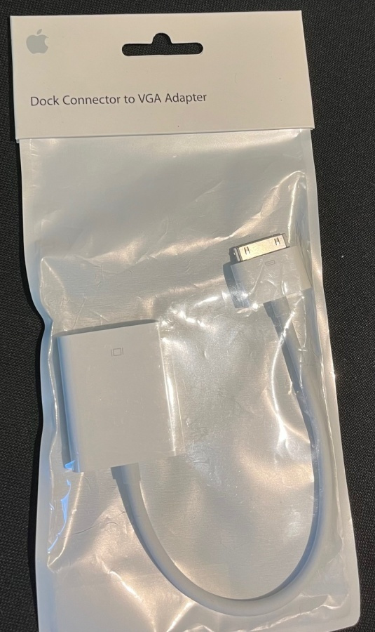 Apple Dock Connector to VGA Adapter/HDMI