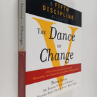 The dance of change : the challenges of sustaining moment... - pikkukuva 1