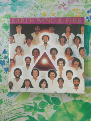 Earth, Wind and Fire - Faces