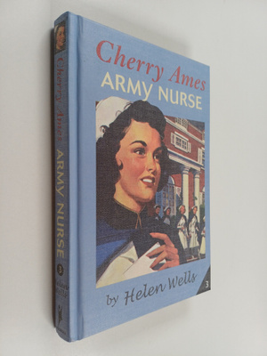 Helen Wells : Cherry Ames - Army Nurse