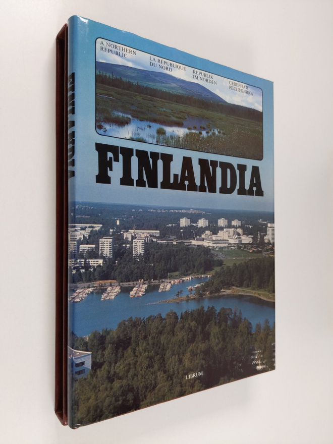 Finlandia : a northern republic = la republique du nord =...
