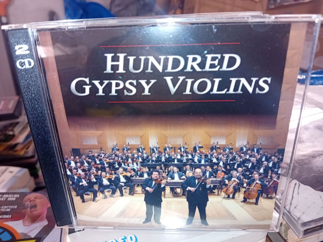 2CD HUNDRED GYPSY VIOLINS ( SIS POSTIKULU )