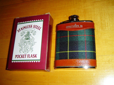 TASKUMATTI POCKET FLASK * STAINLESS STEEL 6 OZ