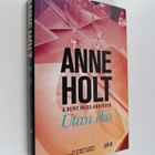 Anne Holt : Utan eko - pikkukuva 1