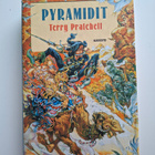 Pratchett, Terry: Discworld: Pyramidit - pikkukuva 1
