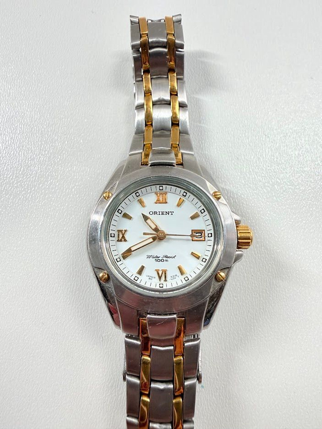 ORIENT NAISTEN KELLO
