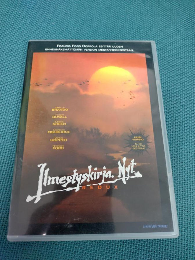 ILMESTYSKIRJA NYT (Martin Sheen) 1979***